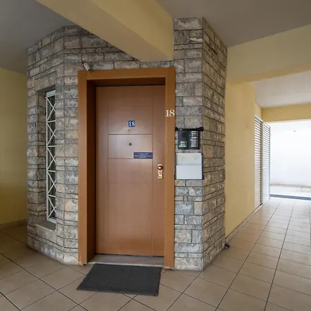 Skyline Penthouse With Unmatched Views *